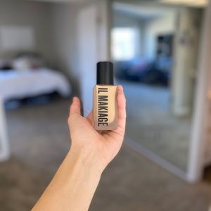 Il Makiage #60 foundation - I Woke Up Like This